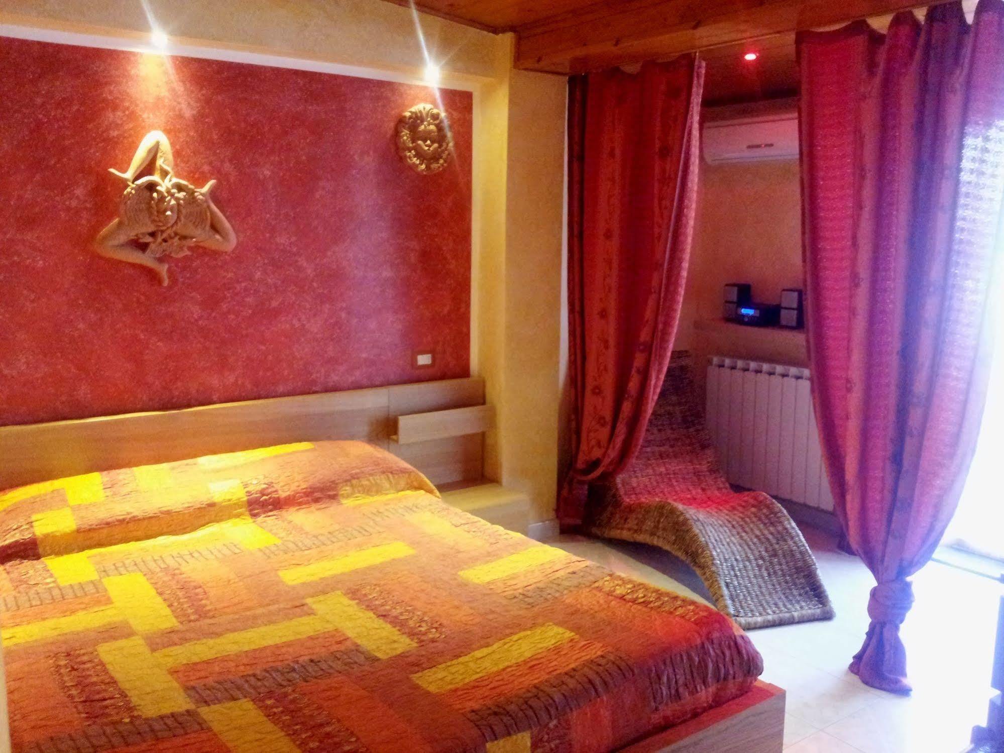B&B Triskeles Giardini-Naxos Kültér fotó