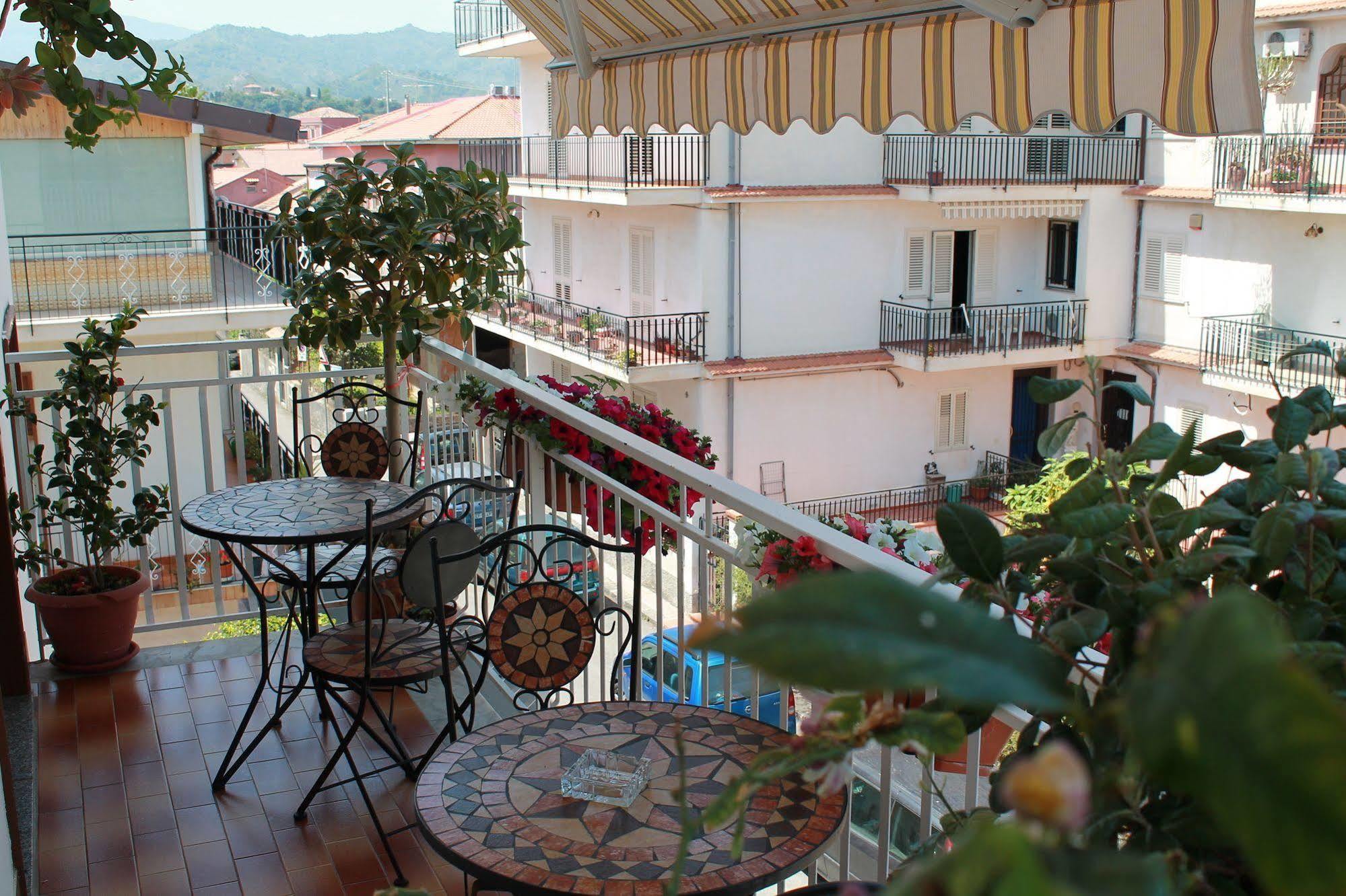 B&B Triskeles Giardini-Naxos Kültér fotó