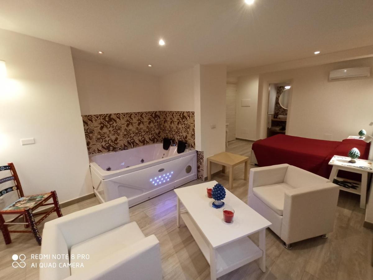B&B Triskeles Giardini-Naxos Kültér fotó