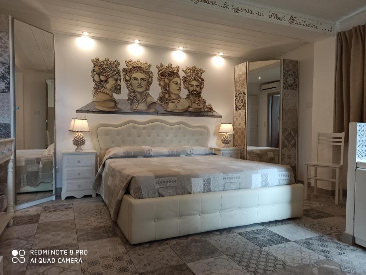 B&B Triskeles Giardini-Naxos Kültér fotó