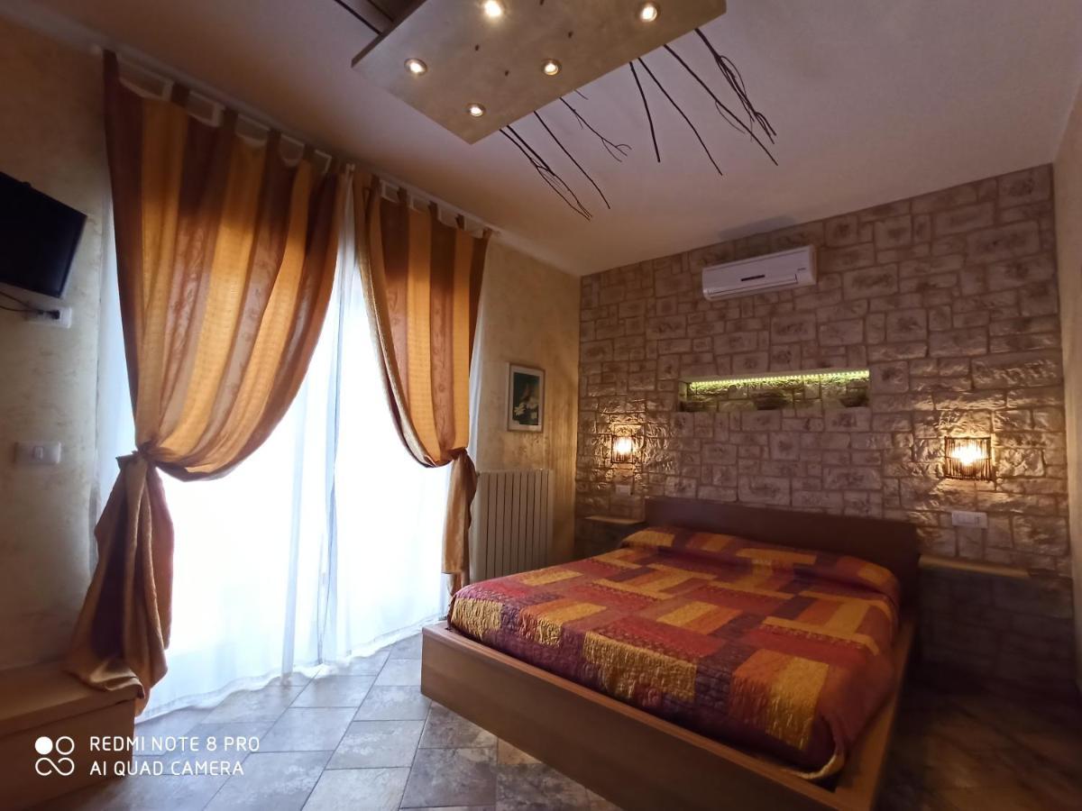 B&B Triskeles Giardini-Naxos Kültér fotó